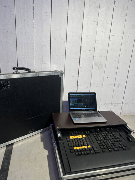 MA Lighting grandMA2 onPC Command Wing with Flight Case