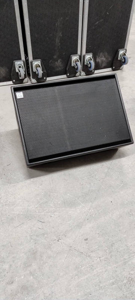 Martin LE700A Stage Monitors (4) with 2 Flight Cases - Bundle