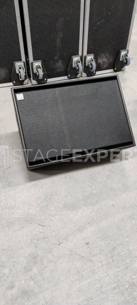 Martin LE700A Stage Monitors (4) with 2 Flight Cases - Bundle