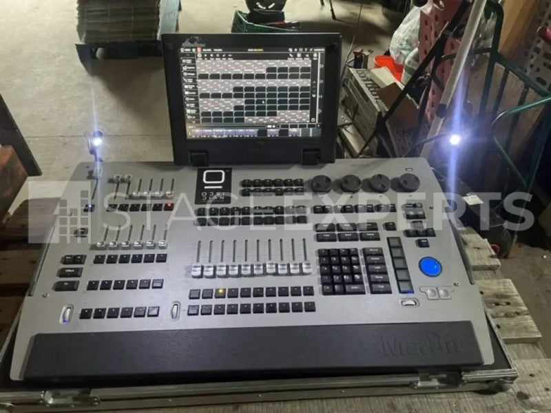 Martin M1 Lighting Console – Compact 4‑Universe Control