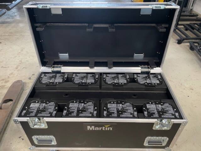 Martin MAC One Moving Head Beam – 8-Pack with Flightcase