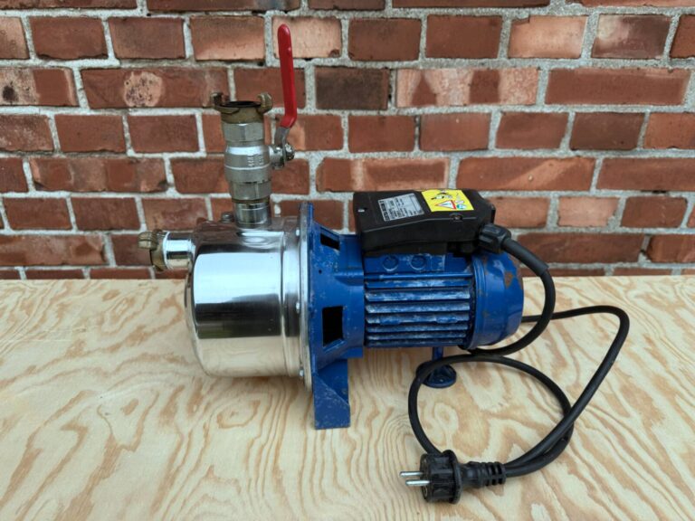 MBN F300 Foam Machine with Pump, Fan & Hoses Included for Events