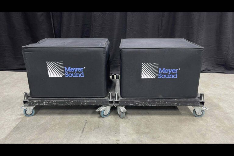 Meyer Sound 500-HP Subwoofers, Pair with Rigging & Covers
