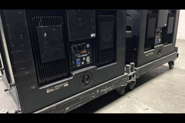 Meyer Sound 500-HP Subwoofers, Pair with Rigging & Covers