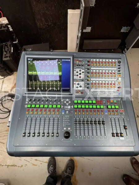 Midas PRO2-CC Digital Mixing Console with Road Case | AES50