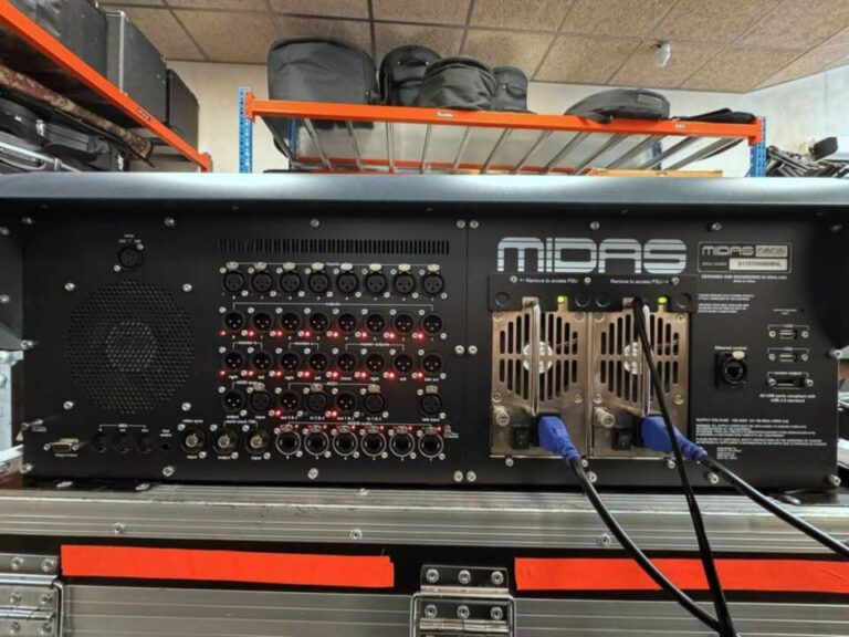 Midas PRO2-CC Digital Mixing Console with Road Case | AES50