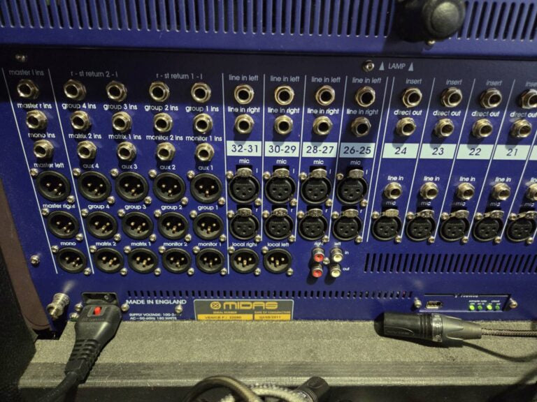 Midas Venice F32 Analogue Mixer with Multicore & Stagebox