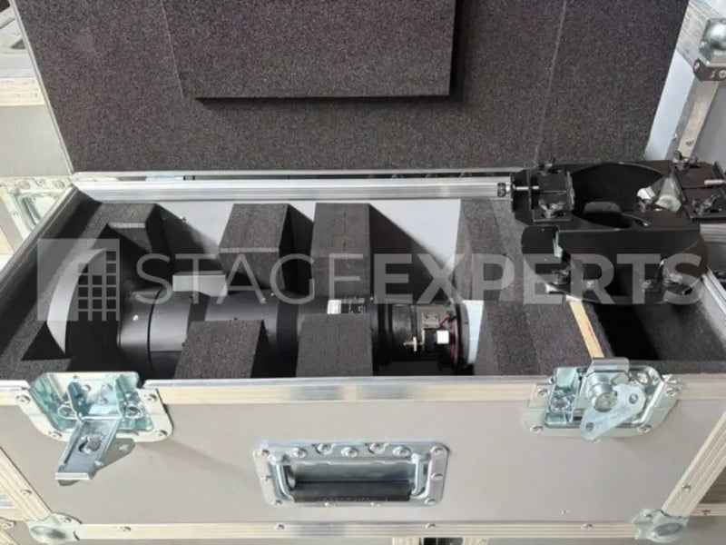 Panasonic ET-DLE020 UST Lens 0.28–0.30:1 with Flight Case