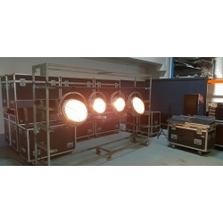 THOMAS PATT 2013 Traditional Projector – Vintage Tungsten