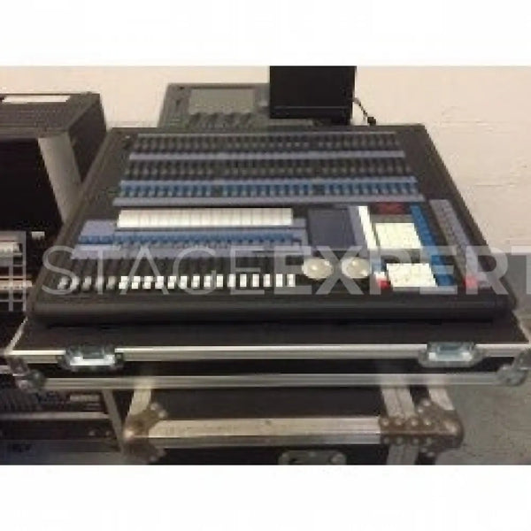 Avolites Pearl 2010 Lighting Console – 2048 DMX, USB