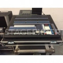 Load image into Gallery viewer, Avolites Pearl 2010 Lighting Console – 2048 DMX, USB

