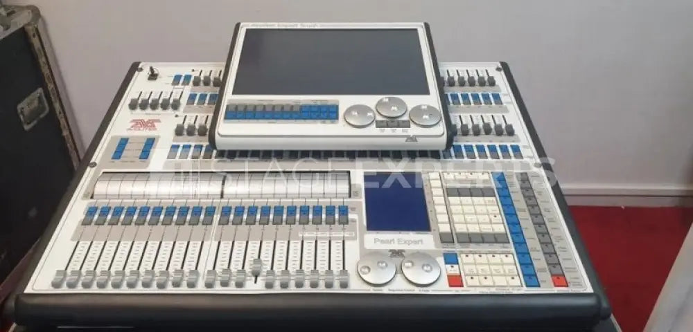 Avolites Pearl Expert Pro Lighting Console + Touch Wing - Used Equipment