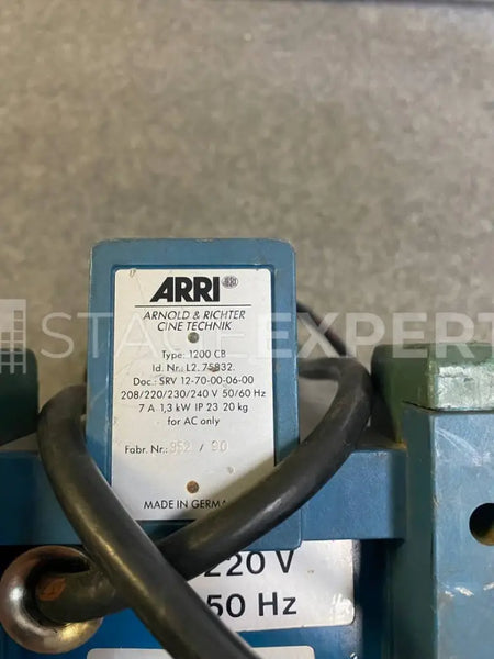 ARRI Daylight Compact 1200 HMI Fresnel with 1200CB Ballast