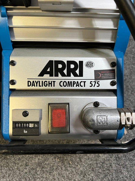 ARRI Daylight Compact 575 HMI Fresnel – 575EB Ballast