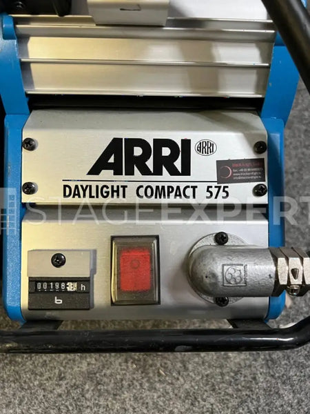 ARRI Daylight Compact 575 HMI Fresnel with 575EB Ballast