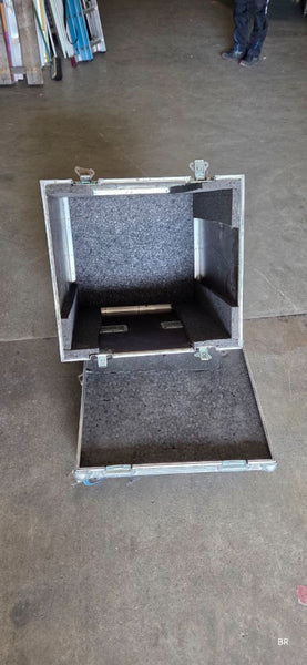 Assorted Empty Flightcases & 19in Racks – Mixed Job Lot