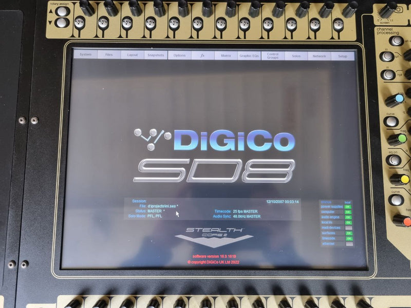 DiGiCo SD8 Digital Console with MADI Rack and Core – Pro Package