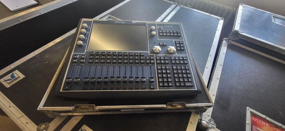 ChamSys MagicQ MQ80 Console – Compact Lighting Desk with Case