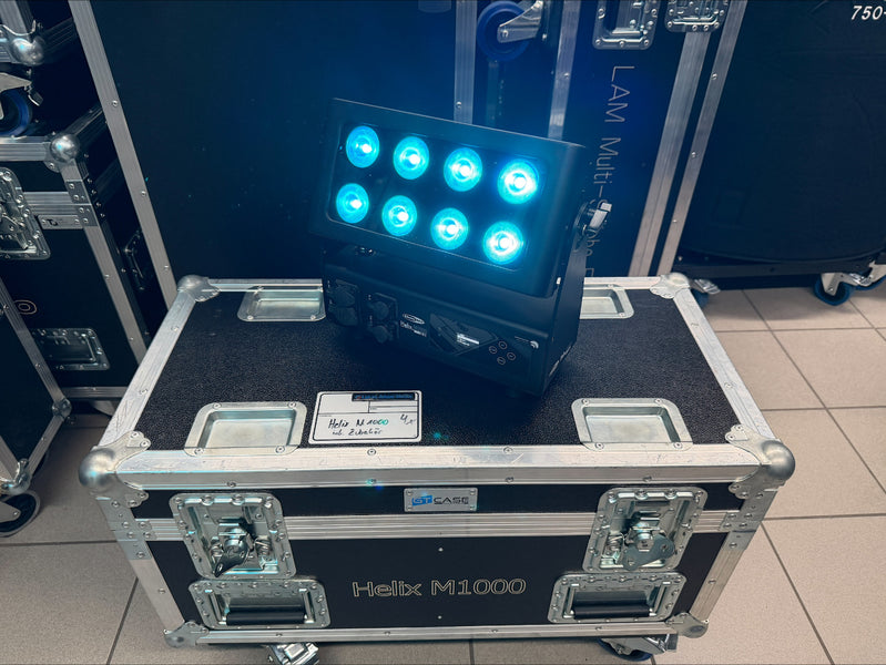 Showtec Helix M1000 WDMX 4x Battery Flood Kit | Stage Experts