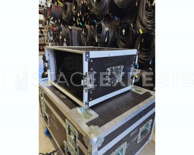 Lab Gruppen E 12:2 (4x) + Xilica XP-4080 Processor Rack