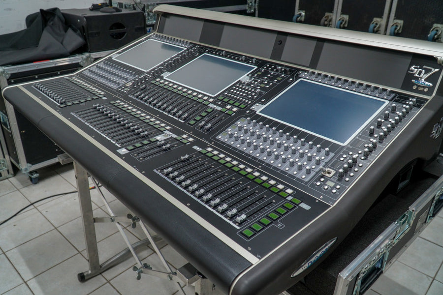 DiGiCo Quantum 7 Surface with Dual Engine, HMA & Waves IO