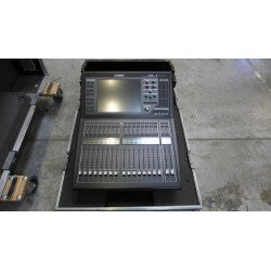 Yamaha QL1 Digital Mixing Console with Dante, 32ch