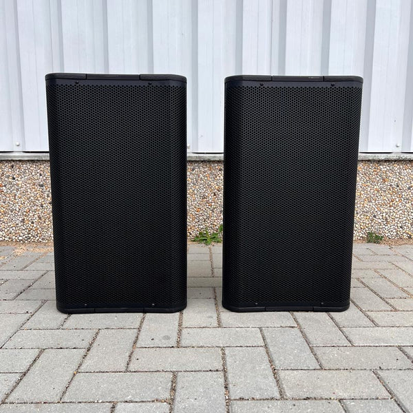 QSC AP-5122 Pair – 12-inch Passive Install Loudspeakers