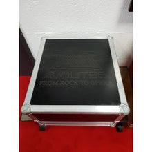 Load image into Gallery viewer, Avolites Quartz Lighting Console – Compact Titan Control
