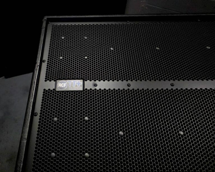 RCF TTS 56-A Dual 21-inch Active Subwoofer with RDNet | Touring