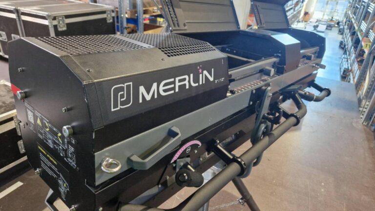 Robert Juliat Merlin 2500W Followspot with Stand & Case