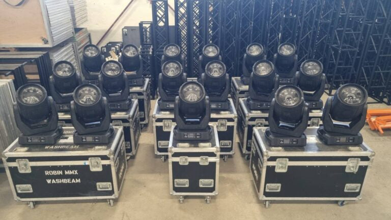 Robe MMX WashBeam Package – 17 Fixtures, Cases & Spares