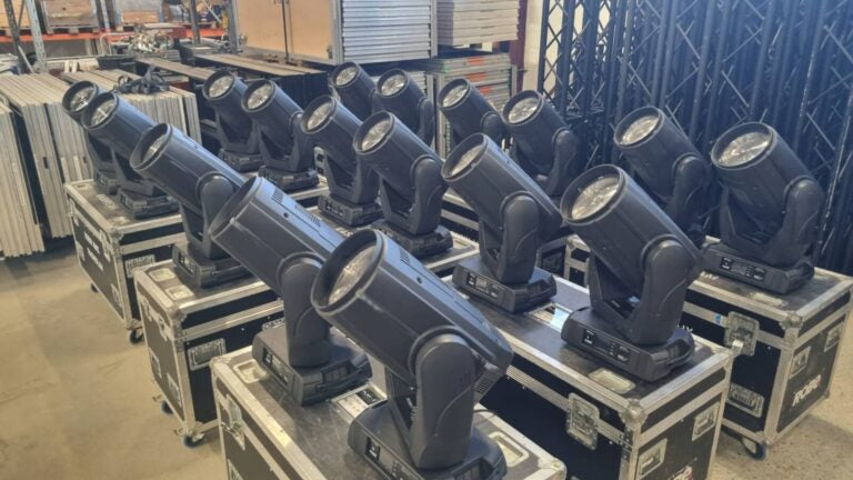 Robe MMX WashBeam Package – 17 Fixtures, Cases & Spares