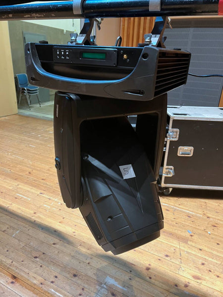 SGM Synthesis 700 Moving Lights – 12 + 2 in Dual Cases