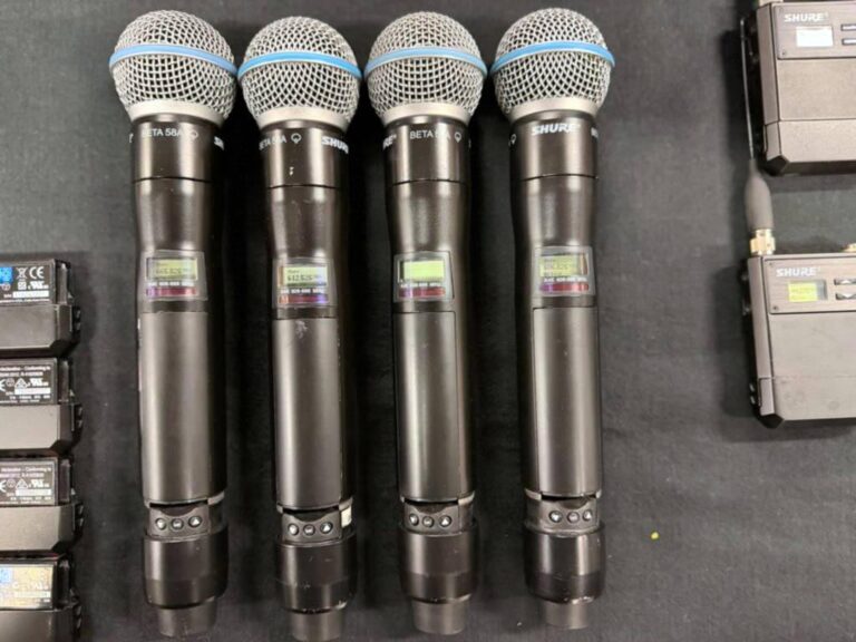 Shure Axient Analogue Package – 8 Bodypacks, 4 Handhelds