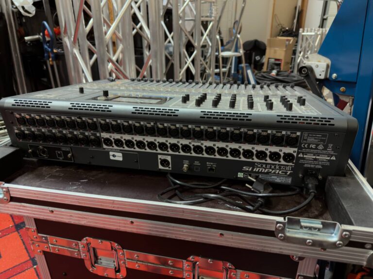 Soundcraft Si Impact + Mini Stagebox 32i Digital Mixer Bundle
