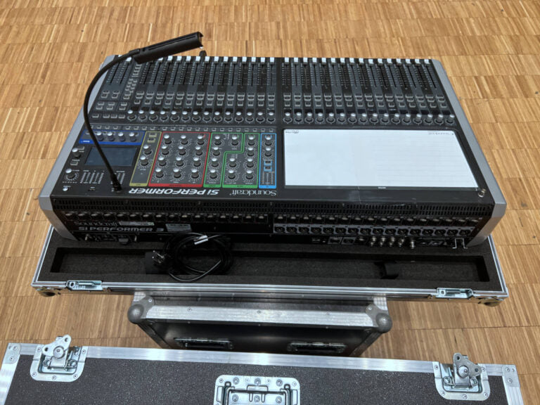 Soundcraft Si Performer 3 Digital Mixer + Stage Rack, Flight Case
