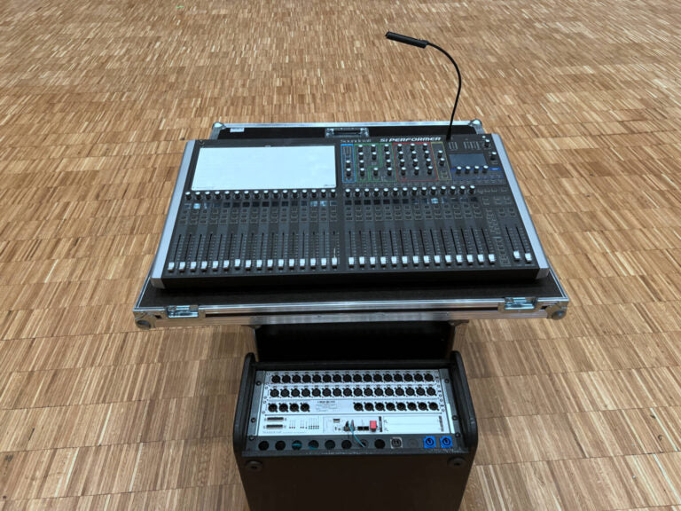 Soundcraft Si Performer 3 Digital Mixer + Stage Rack, Flight Case