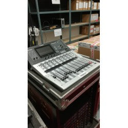 Yamaha TF1 Digital Mixing Console – 16‑Fader Compact Desk