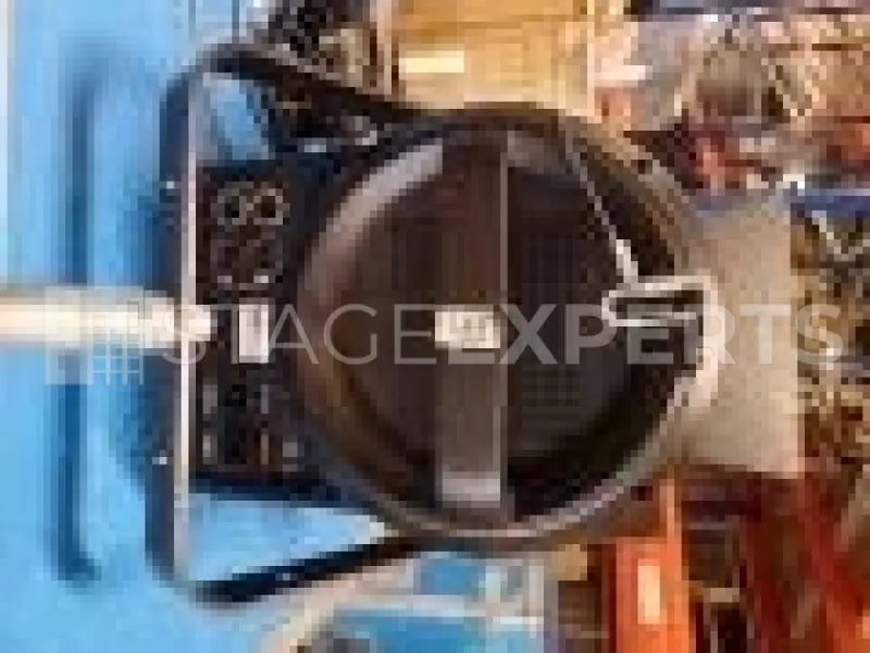 Elation KL8 MO RGBMA Fresnel 500W Set of 4 | 10°–50° Zoom