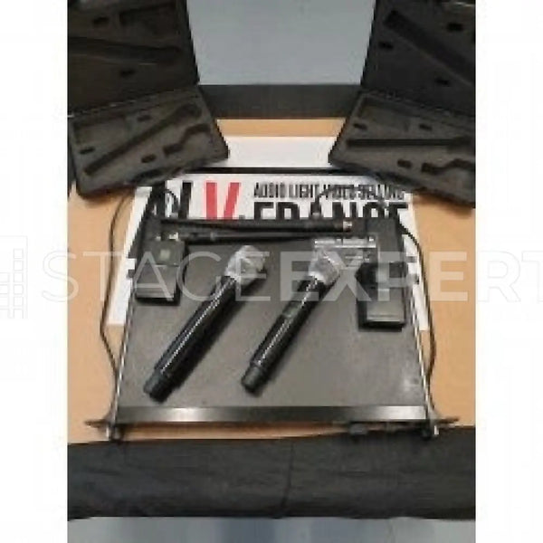 Shure UR4D Q5 + 2 x UR2 Beta 87C Wireless Handheld System