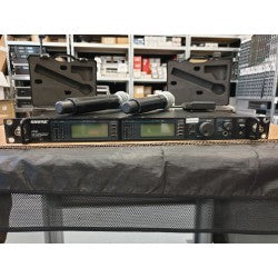 Shure UR4D Q5 + 2 x UR2 Beta 87C Wireless Handheld System