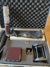 Load image into Gallery viewer, Vanguard Audio Labs V44S Stereo Condenser Microphone – Pro

