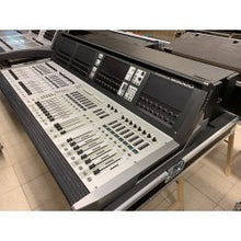 Load image into Gallery viewer, Soundcraft Vi3000 Console + 64/32 Stagebox | Digital Mixer
