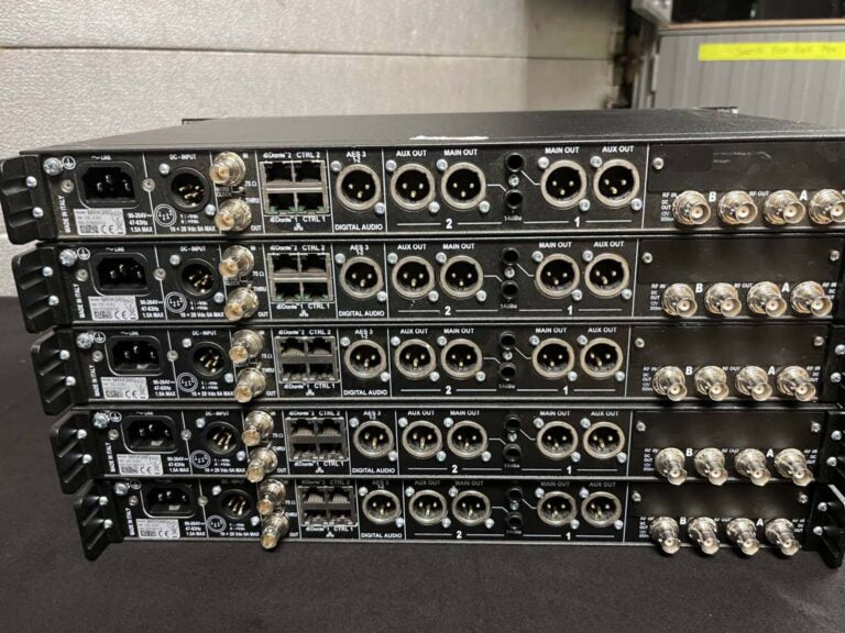 Wisycom MRK980/MTH410 10‑Channel Wireless Mic Package