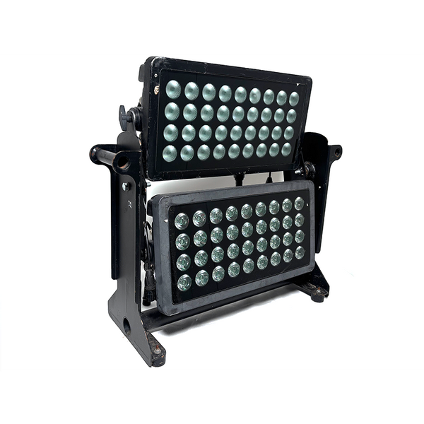 URC Citywash 300 Dual LED Wash, IP67, 45° Beam | Used