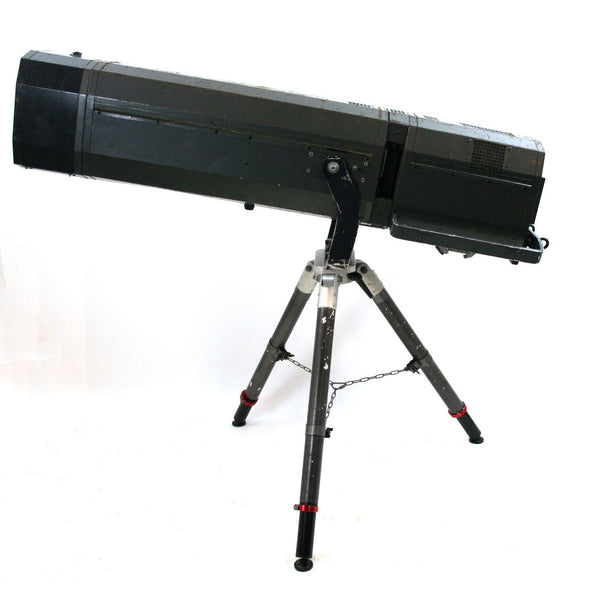 Robert Juliat Aramis 2500W Followspot – Touring Performance