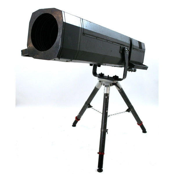 Robert Juliat Aramis 2500W Followspot – Touring Performance