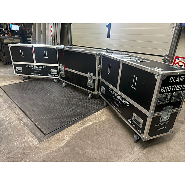 Clair Brothers C12-M/iS218-M Line Array Set (B) – Package