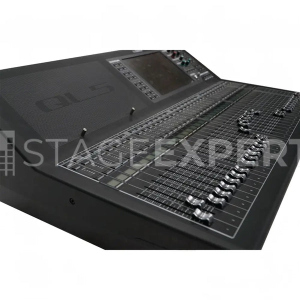 Yamaha QL5 Digital Mixing Console with Dante Networking