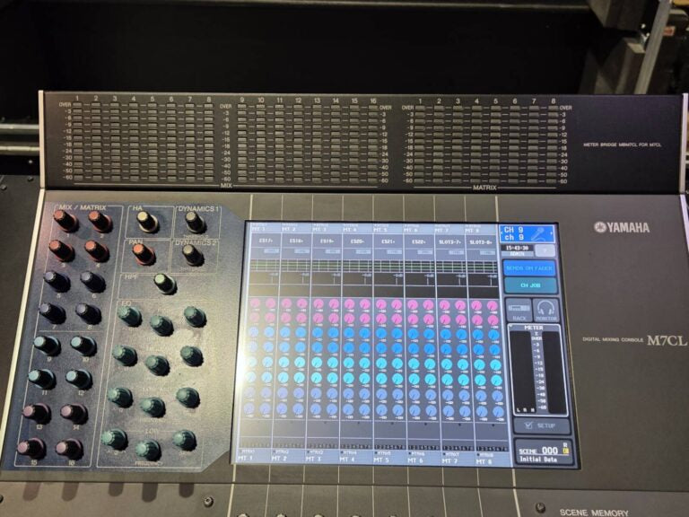 Yamaha M7CL-48ES Digital Mixer System with Stagerack – Touring